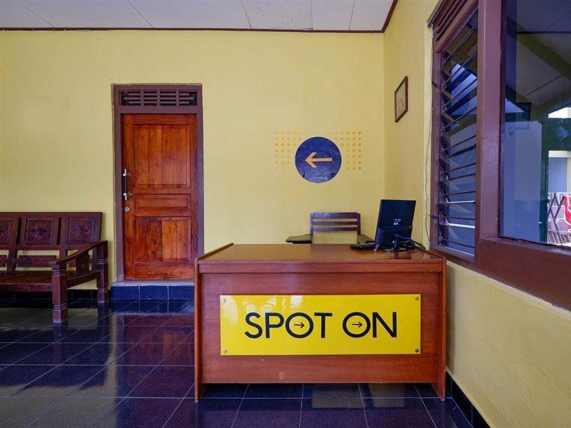 Spot On 2821 Griya Kawula Syariah Surakarta (Solo) Exterior foto